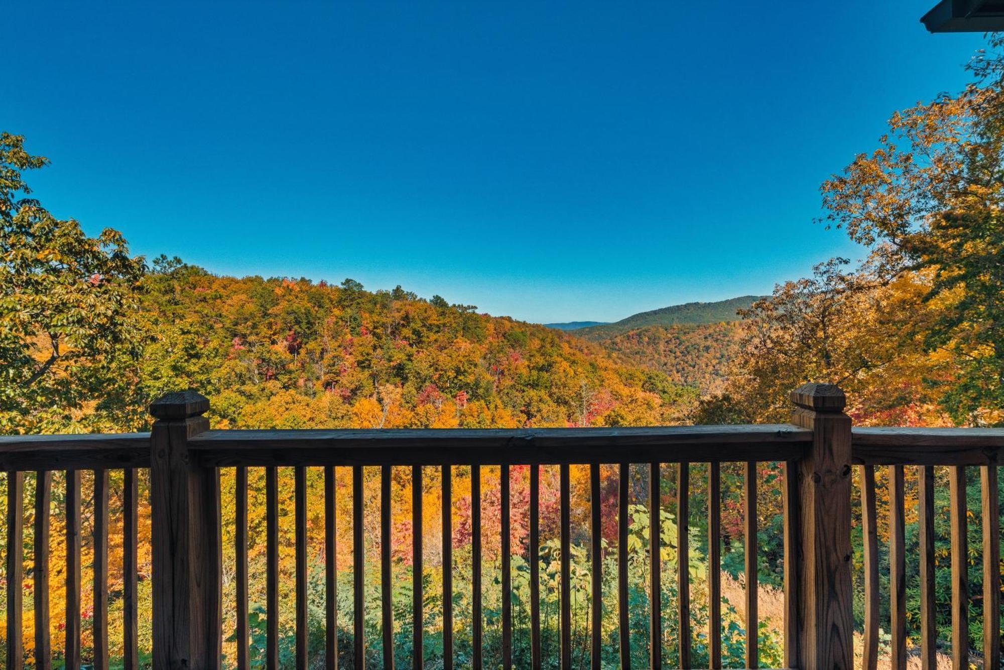Top Mtn Views, Hottub, Games, 4 Suites, Pets Sevierville Exterior photo